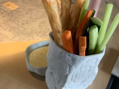 -穹六人间 people 6(岳阳路店)