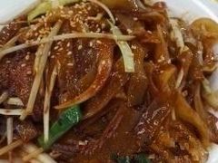 -新大咀港式茶餐厅(宝山万达店)