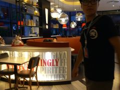 -必胜客(武汉欢乐谷店)