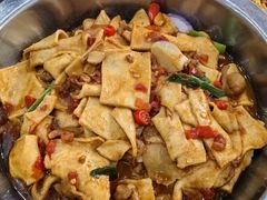 -湖南人家湘菜馆(镇江路店)