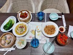 -钟书阁(群光广场店)