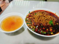 -崇州余荞面(落虹桥店)