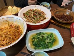 -有红鸡毛店·川菜(建设路店)