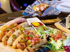 -Famous肥猫墨西哥音乐餐吧(五棵松华熙LIVE店)