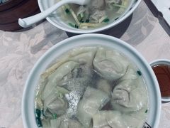刀鱼馄饨-老半斋(福州路店)