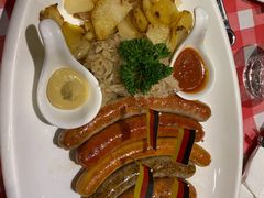 香肠拼盘-1886德国汽车餐厅(外滩十六铺码头店)