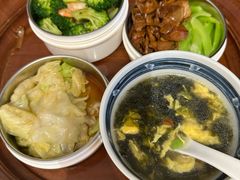 -爱贝尔高端月嫂(母婴护理)