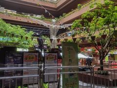 -瑞虹新天地月亮湾