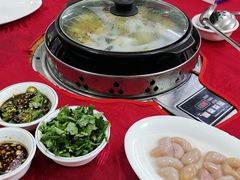 -花苑美食横琴生蚝火锅(拱北粤华路店)