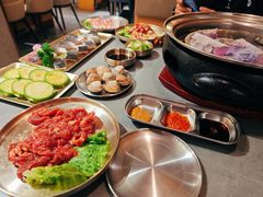 -围炉肉舍•炭烤活鳗•丹东海鲜烤肉(步行街店)