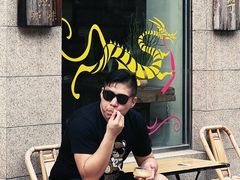 -巴浪鱼咖啡馆 Local Fish
