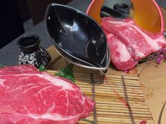 -铭牛烧肉·和牛海鲜自助(高新月牙湖店)