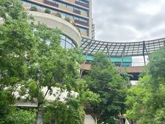 -瑞虹新天地月亮湾