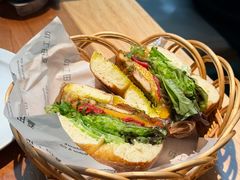 -麦田工坊(月湖店)