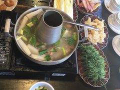 -民食香·腊排骨野生菌美食(木府店)