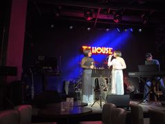 -TZ House音乐现场(茅台店)