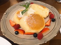 莓果奶油芝士舒芙蕾松饼-UPPER KITCHEN(延安路店)