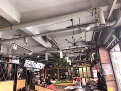 大堂-钢管厂歆瑞源油卤串串香(春熙路太古里店)