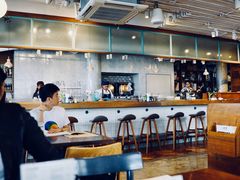 -ROAST coffee & eatery