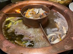 -滇釜火锅·能喝汤的火锅(车公庄店)