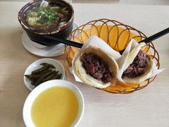 -闫家驴肉老店(华电一校店)