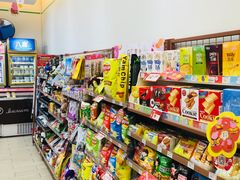 -全家便利店(秀沿路店)