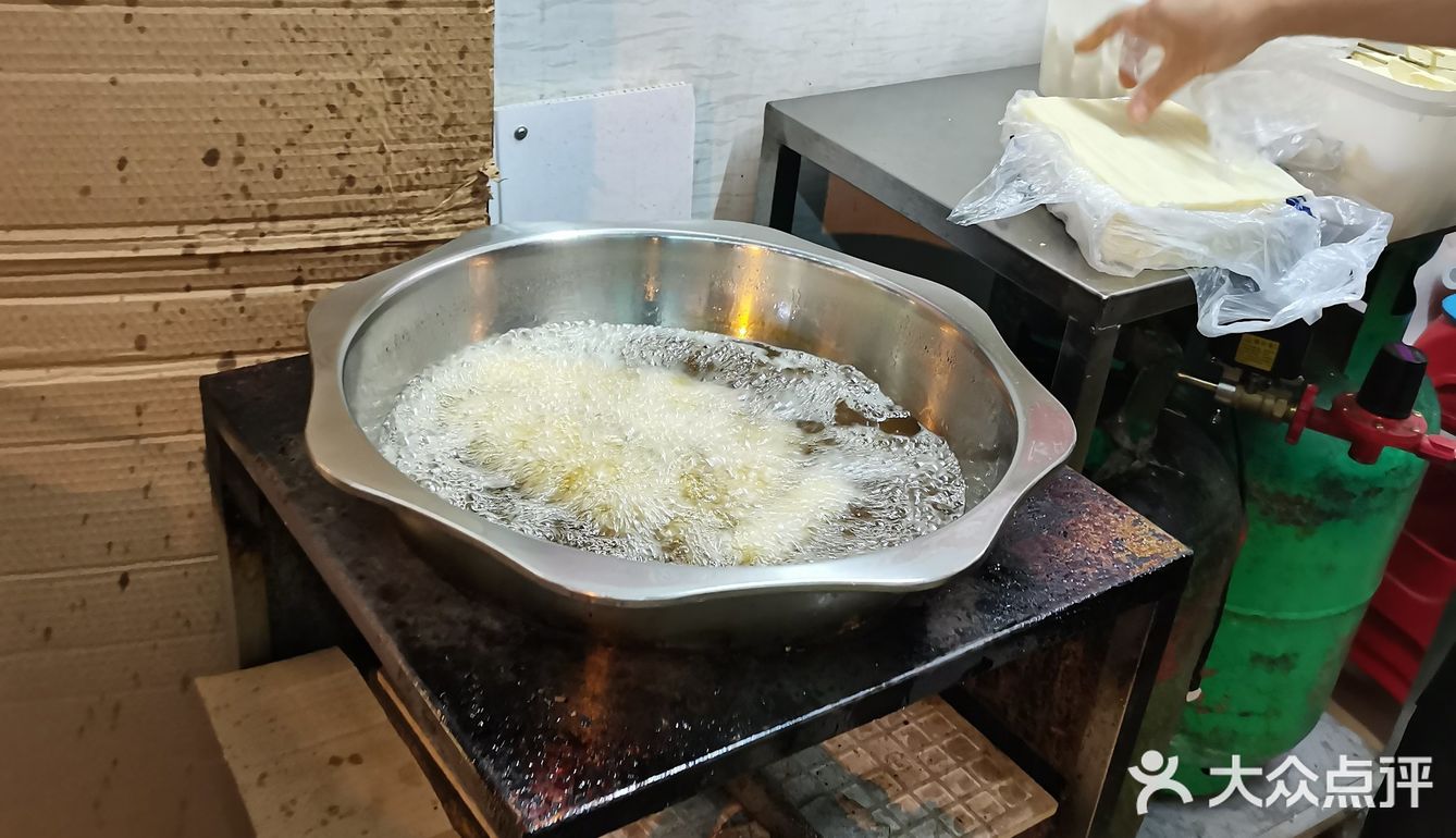冷面卷臭豆腐