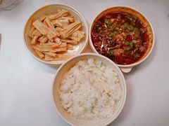 酸汤肥牛-紫燕百味鸡(沧源店)
