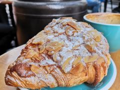 杏仁羊角-81BAKERY(大学路店)