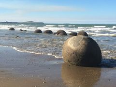 -摩拉基大圆石