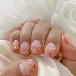 -悦指间美甲美睫