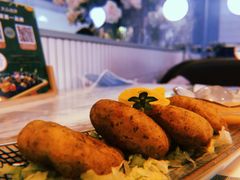泰式手打虾饼-蜜桃花开·中西融合菜E&W(南长街店)