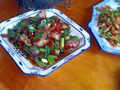 -临江餐馆二楼美食部落