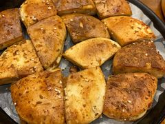 料理烤特色火烧-老东镇啤酒屋海鲜加工·蒸汽海鲜·海鲜烧烤(台东店)