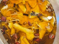 -鑫巴蜀小镇 · 水煮鱼专研店(玉桥店)