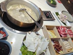 -喃喃椰·糟粕醋·椰子鸡火锅(七堡花园店)