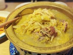 大骨头炖酸菜-关东小磨东北菜(上海长风大悦城店)