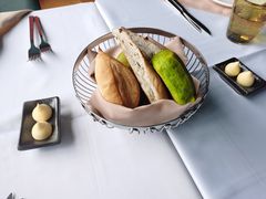 餐前面包-Kathleen's Waitan 凯圣琳江景西餐厅(外滩店)
