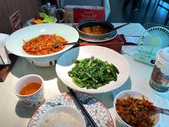 -千百味红餐厅·非遗江西菜(绿地双子塔总店)