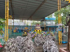 -顺德大良半月城游乐场