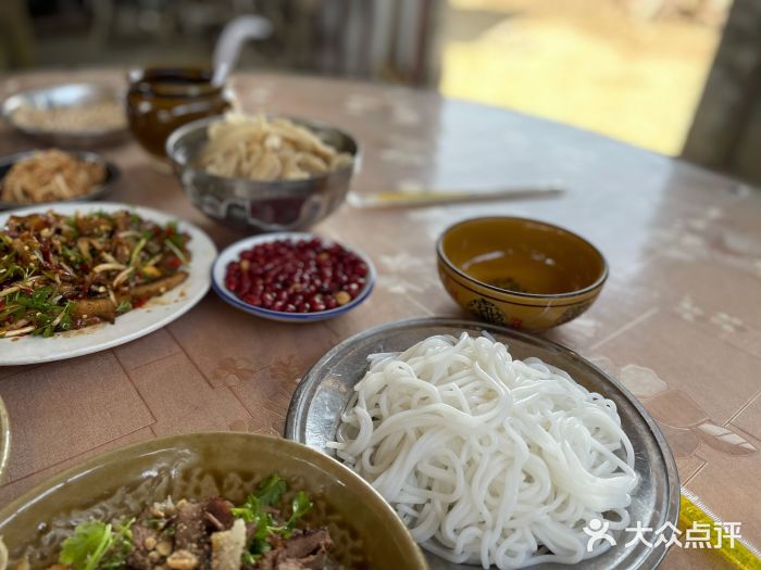 户撒阿沙过手米线店图片