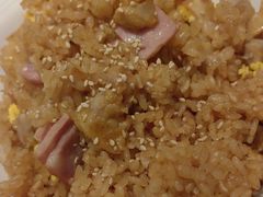 -必胜客(WOW昙华林店)