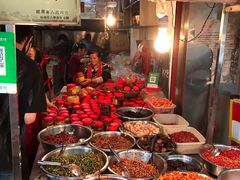 自助取餐区-南门口湘军剁辣椒老店(老长沙第一品牌店)