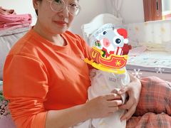 -爱的果实月嫂育婴师(世纪东方店)