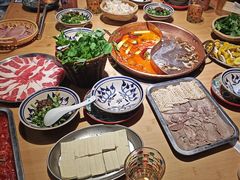 -洱火云南酸菜牛肉火锅(石景山当代商城店)