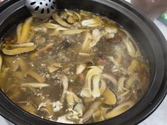 -菌之家·专业纯野生菌火锅·特色炒菌
