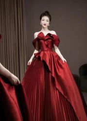 -衣贝姿婚纱礼服馆