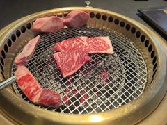 -铭牛烧肉·和牛海鲜自助(高新月牙湖店)