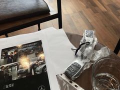 -杭州中升之星奔驰4S店(滨江店)