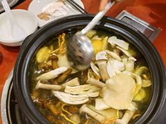 -菌之家·专业纯野生菌火锅·特色炒菌